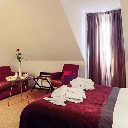 Hotel Ibis Arcade 2*